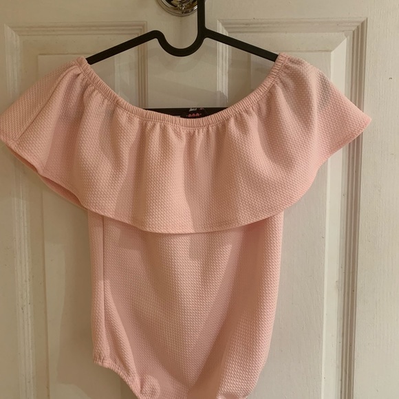 Pink off-the-shoulder bodysuit - Picture 2 of 2